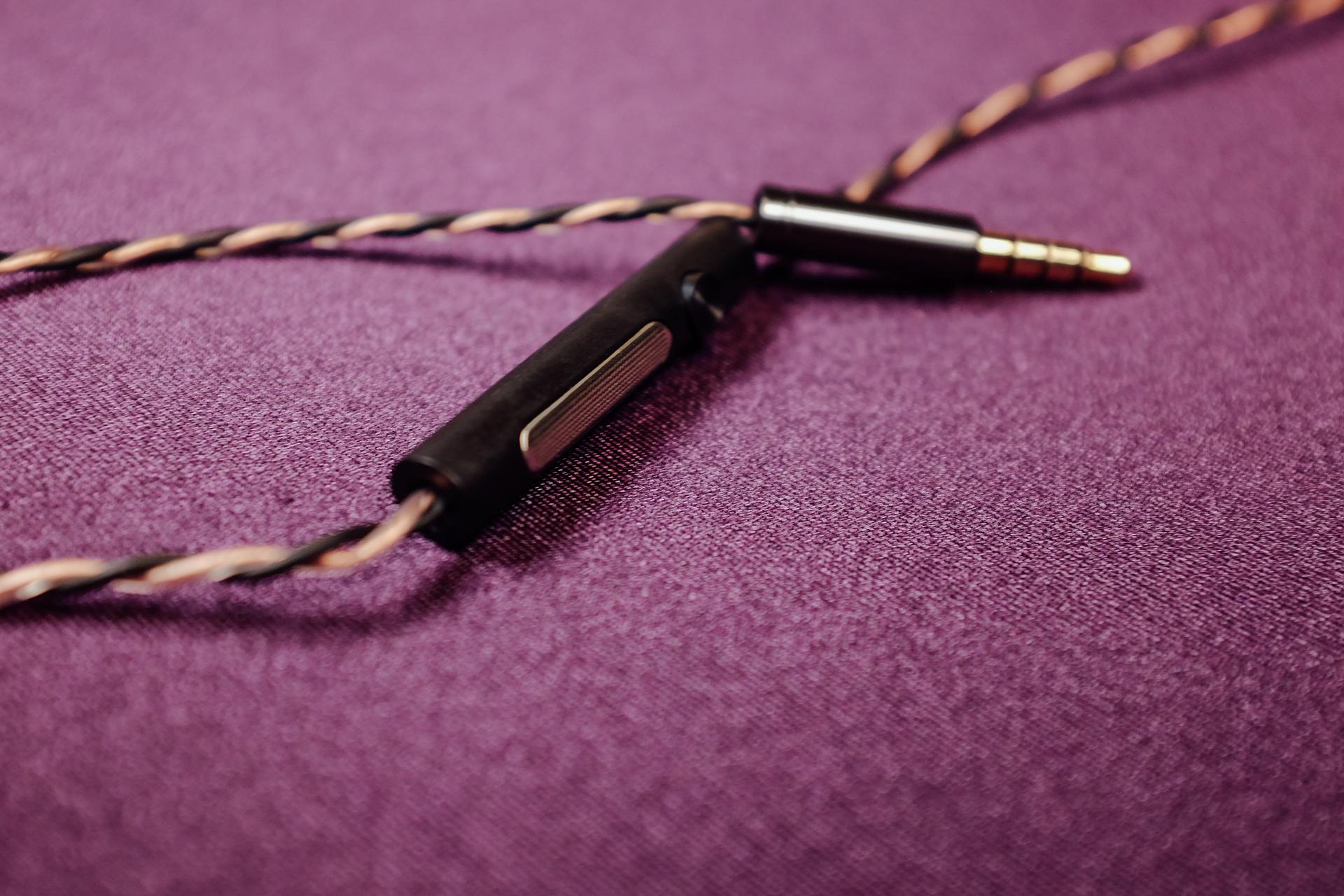 细腻甜美onkyo安桥e700m入耳耳机测评外观篇