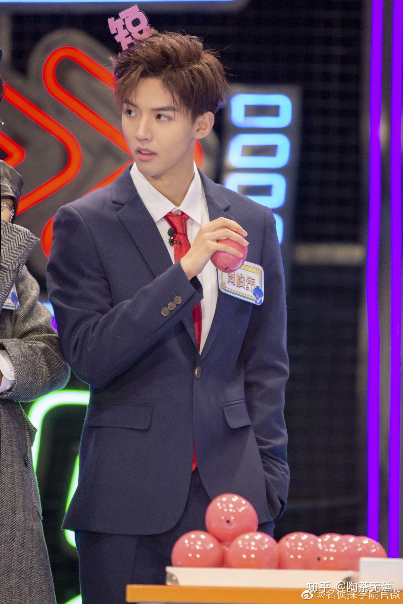 如何评价周峻纬在名侦探学院中的表现