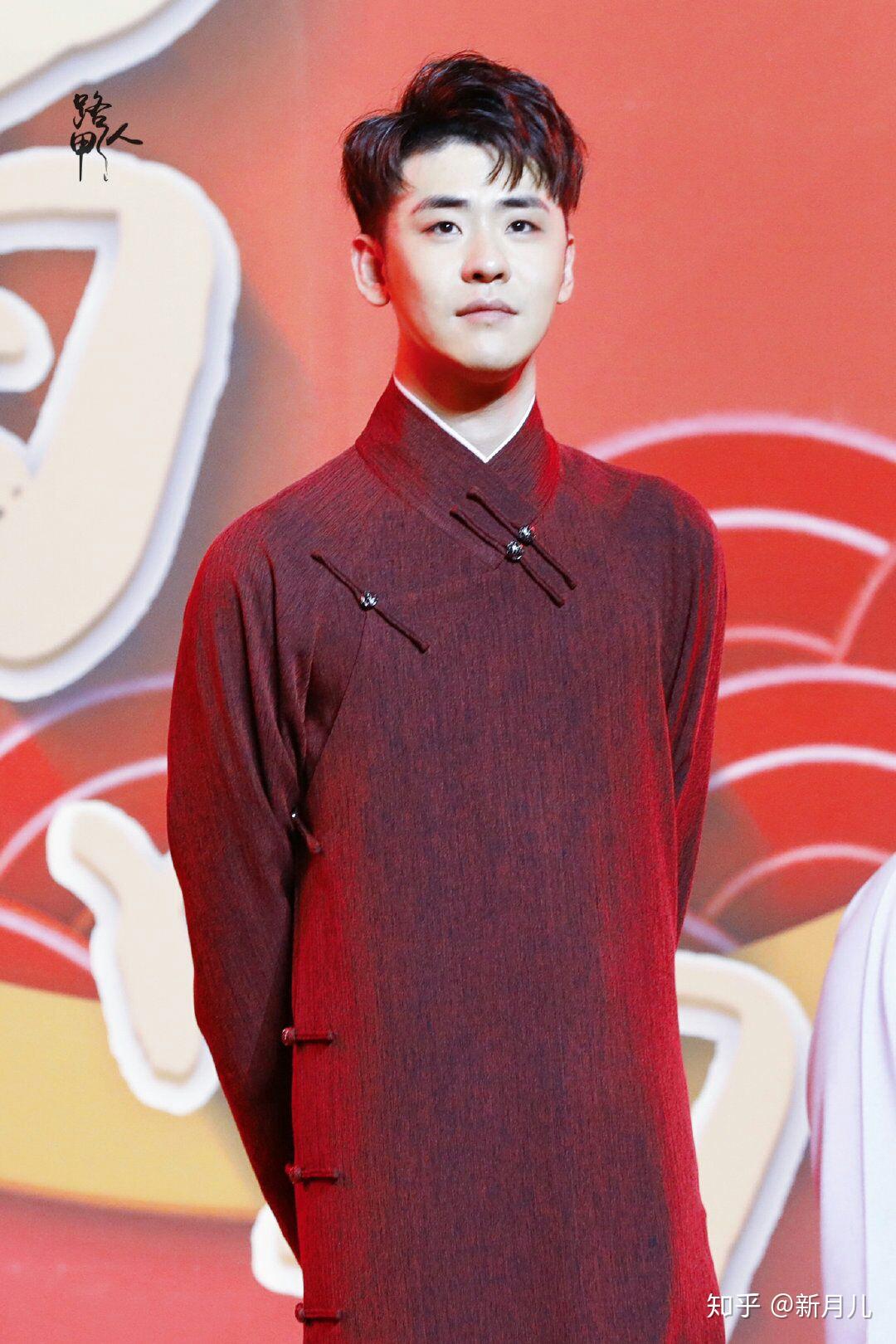 20190803苏州专场张云雷的新大褂叫什么颜色? - 知乎