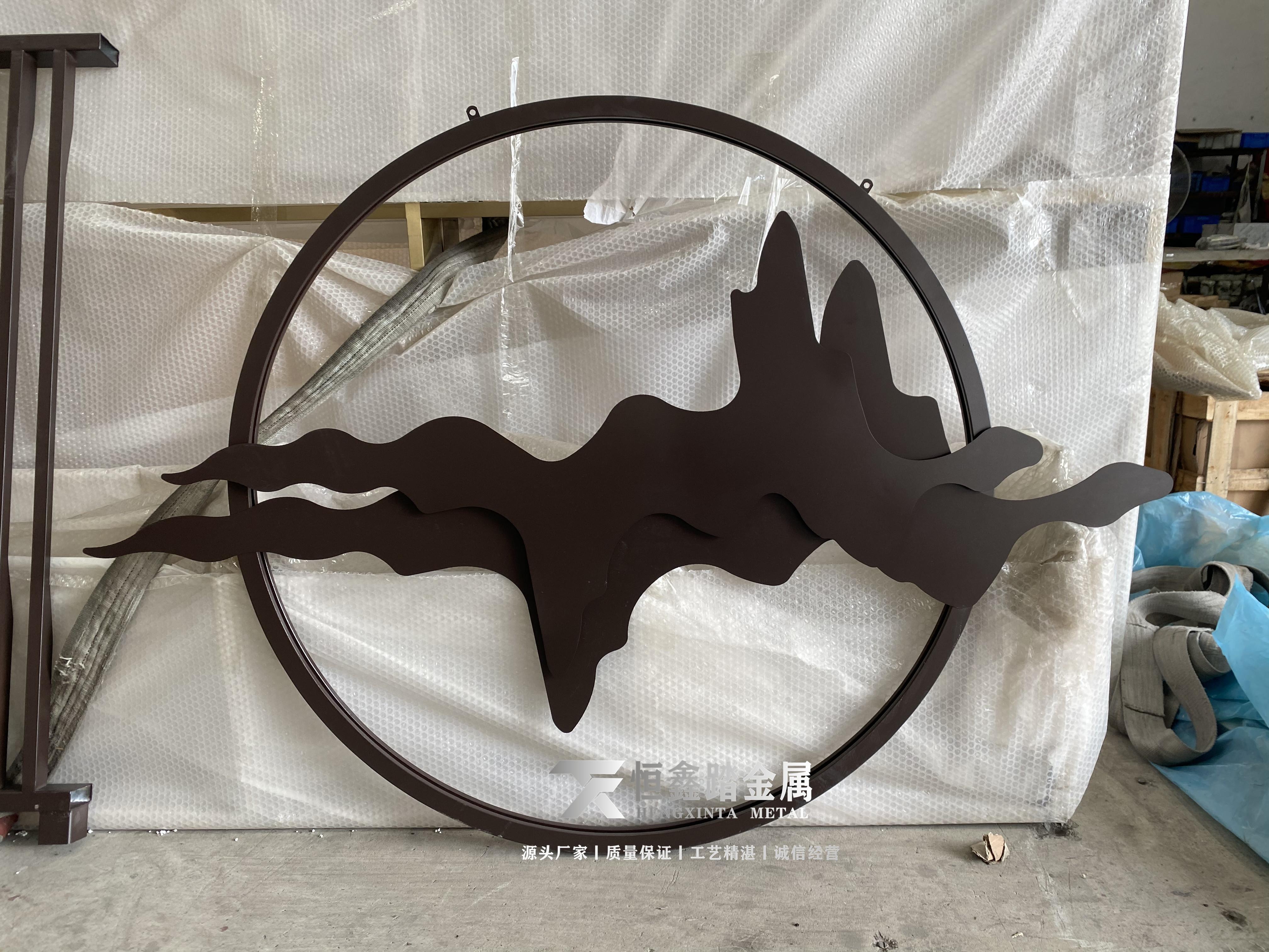 户外山形铁艺氟碳漆护栏镀锌管假山造型屏风