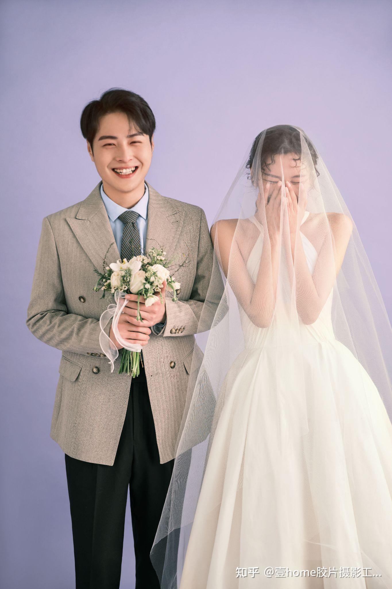 文艺范室内极简婚纱照💜藏在紫色里的浪漫 - 知乎