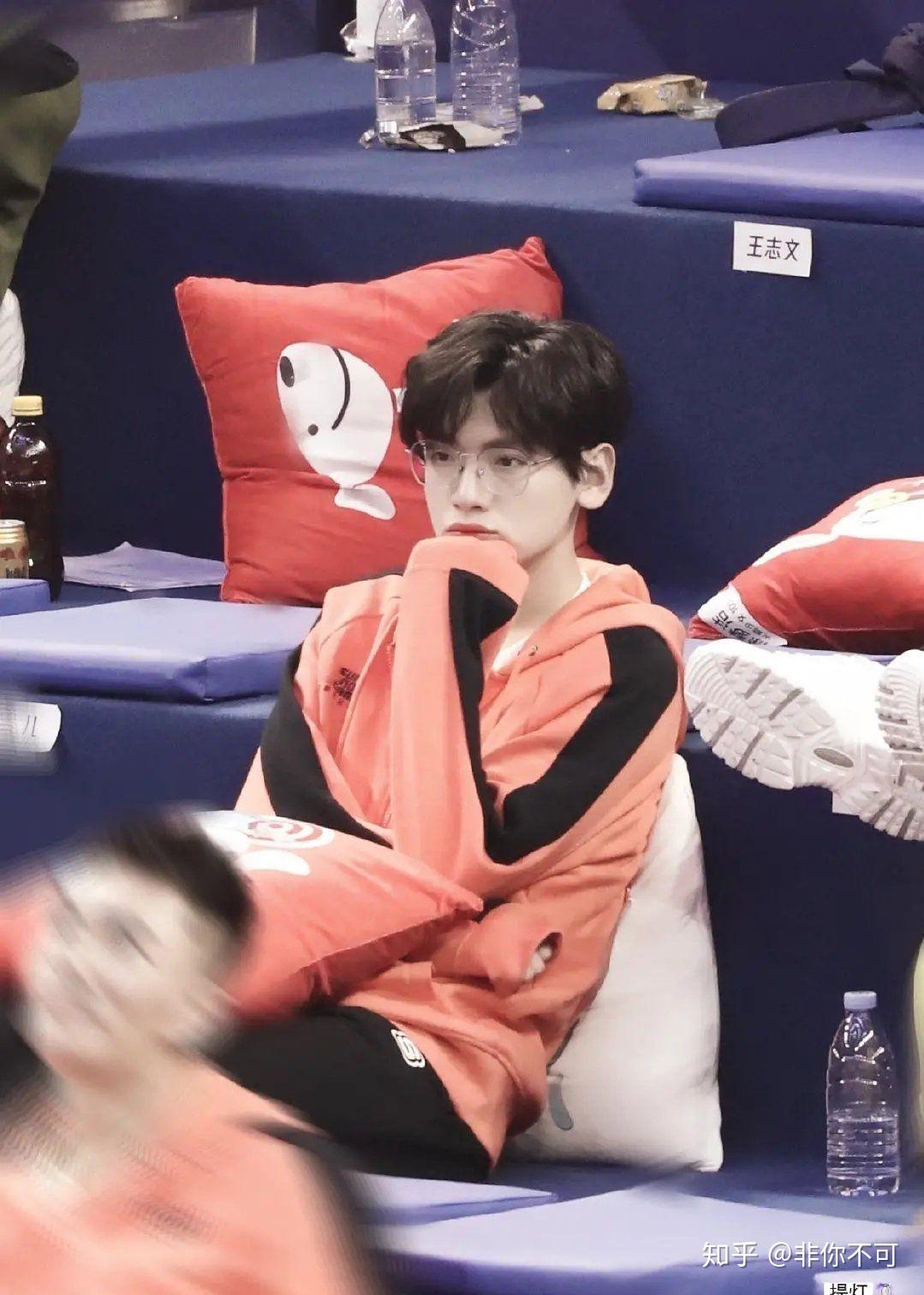 r1se有哪些神颜的图片分享一下?(小壶的都可以,不论壶几)? - 知乎