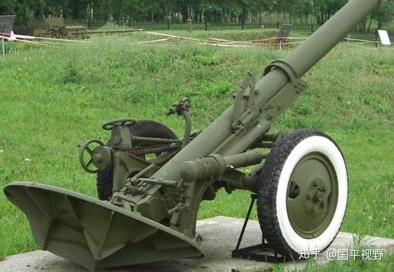 56式160毫米迫击炮发射方式与榴弹炮相似