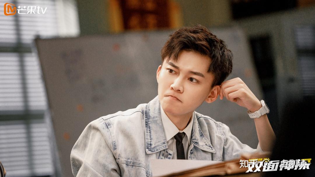 从刘奕君的儿子到双面神探星二代刘怡潼的成长进阶剧读有咖no10