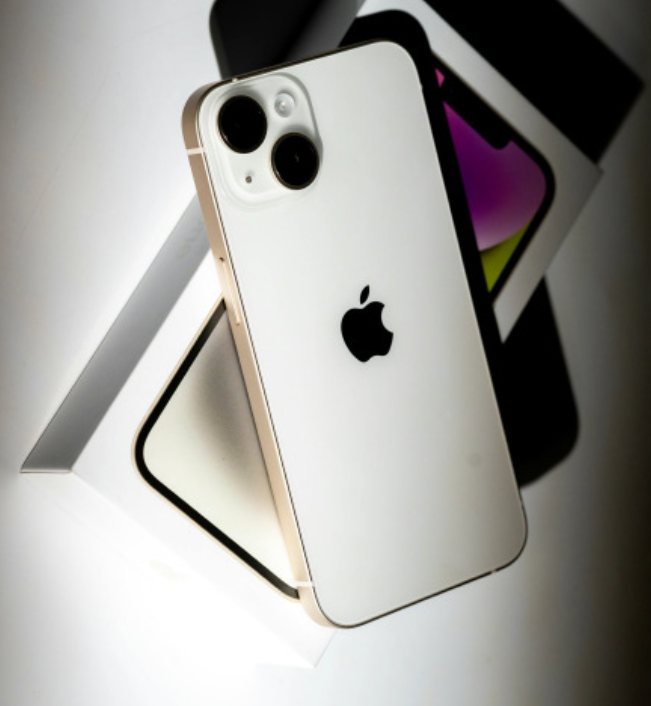 库克放弃武德iphone13又降了标准版低至3799元终于等到了