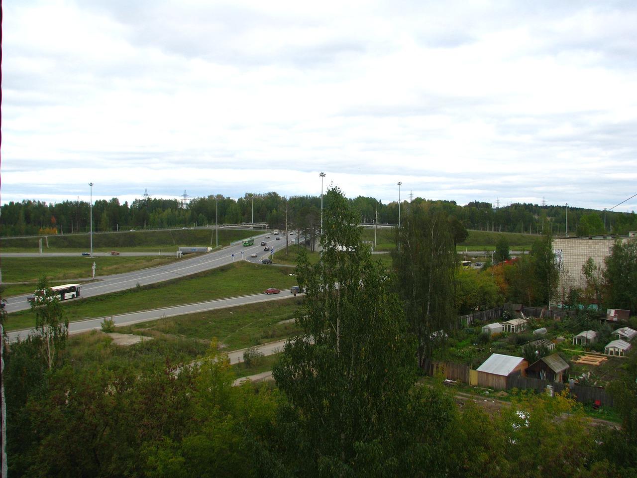 4. 前进路地铁站距