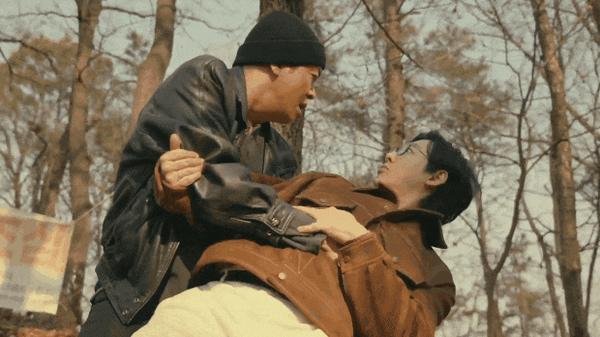 韩剧《首尔破笑组》又放大招,年度爆款无厘头韩剧笑翻全网!