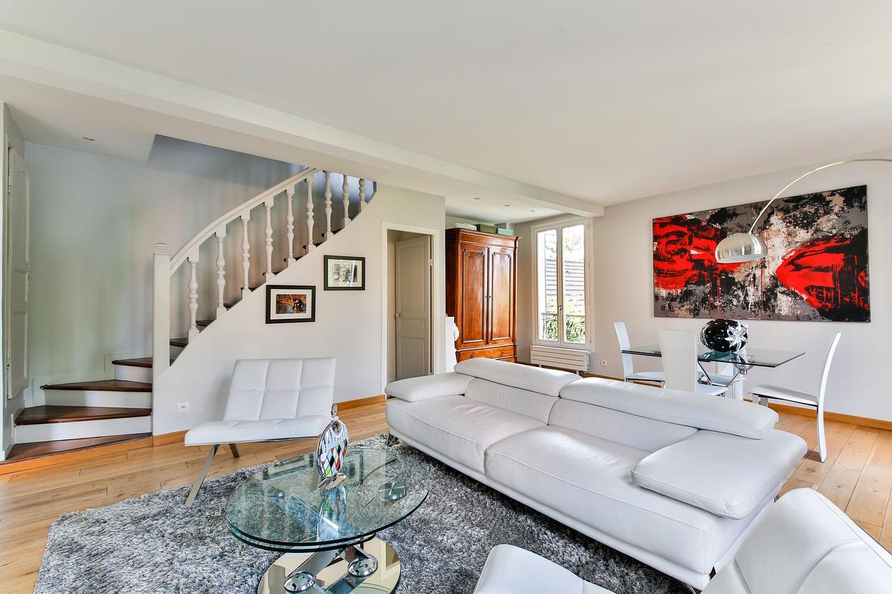 青年装饰怎么样