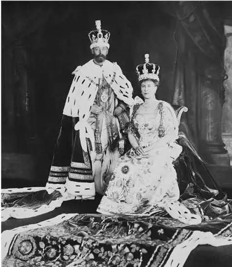 父亲是泰克公爵弗朗西斯,母亲玛丽61阿德莱德是英王乔治三世第七个