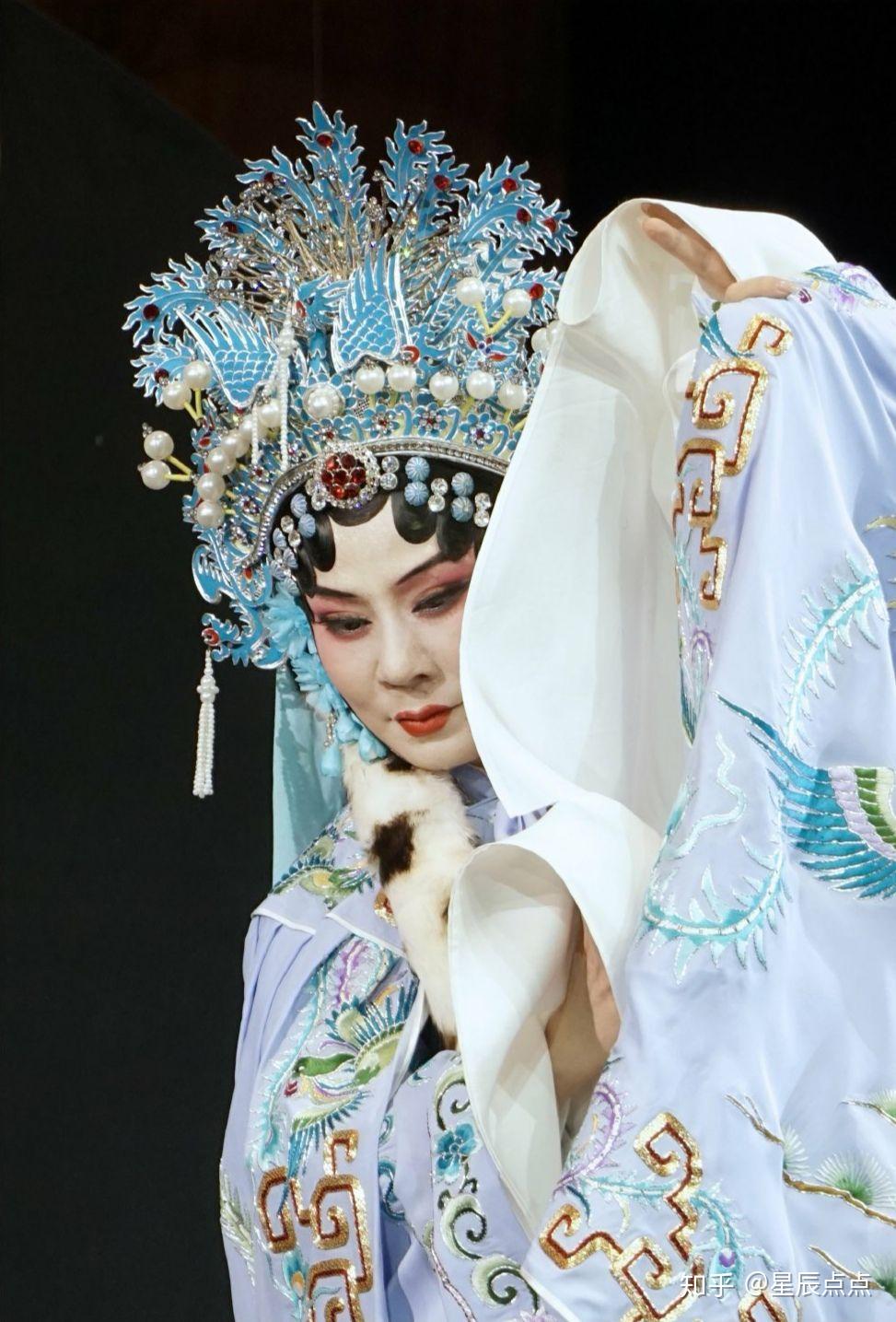 为什么迟小秋可以这么美(鸡叫)?