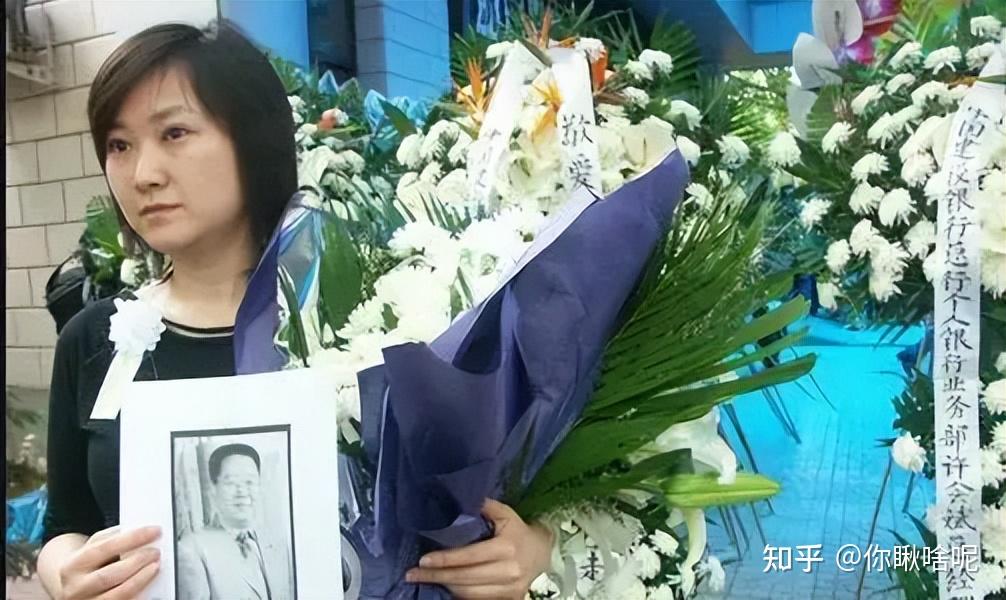 笑星牛振华离去的那个深夜酒局中到底发生了什么