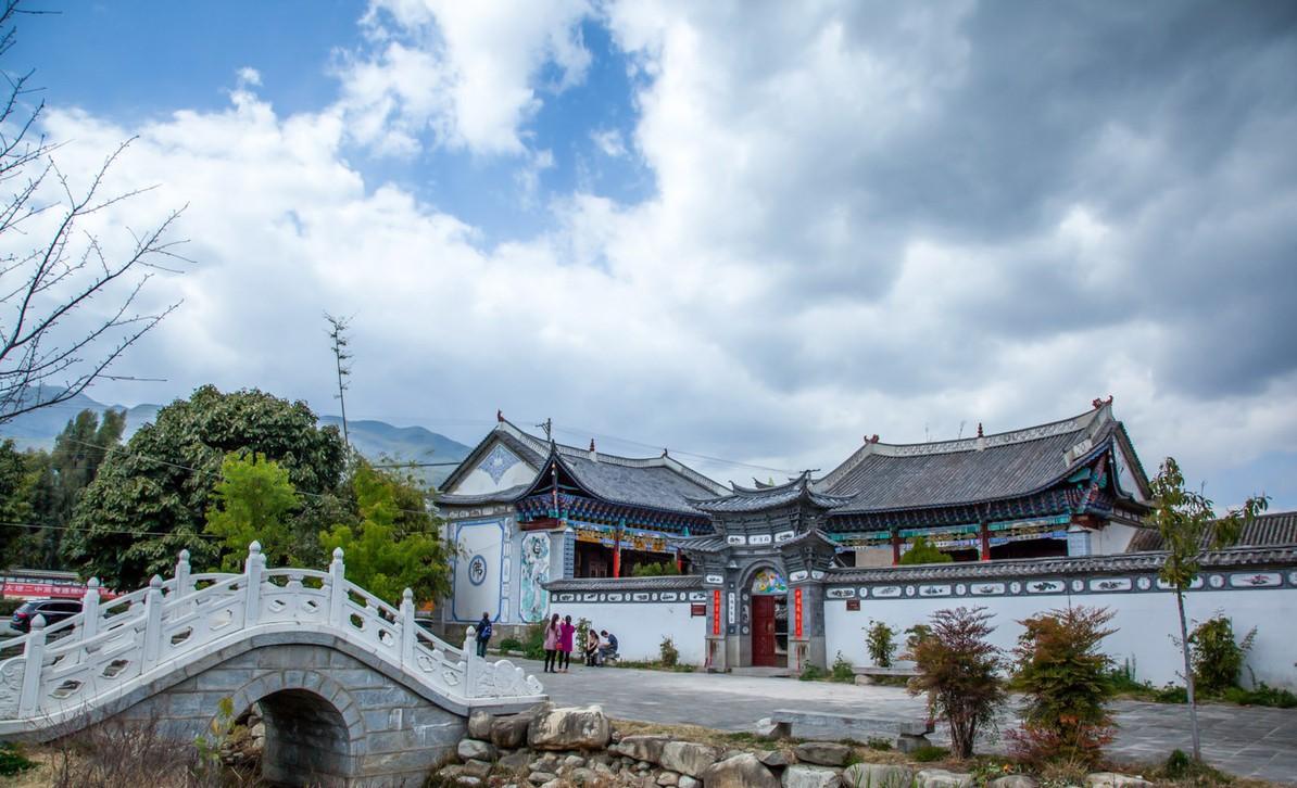 云南旅行大理白族千年古镇感受天涯行走的传说