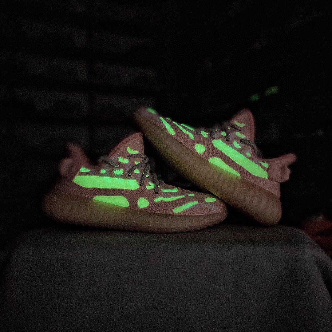 Yeezy 350 V3 Hyperspace