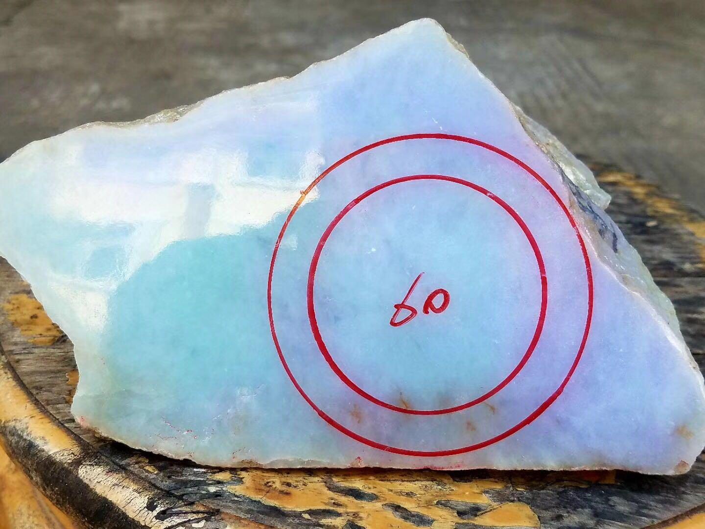 2 5万木那翡翠原石一刀开出椿带彩 起手镯简直美得不要不要的了 知乎 2 5万木那翡翠原石一刀开出椿带彩 起手镯简直美得不要不要的了 知乎