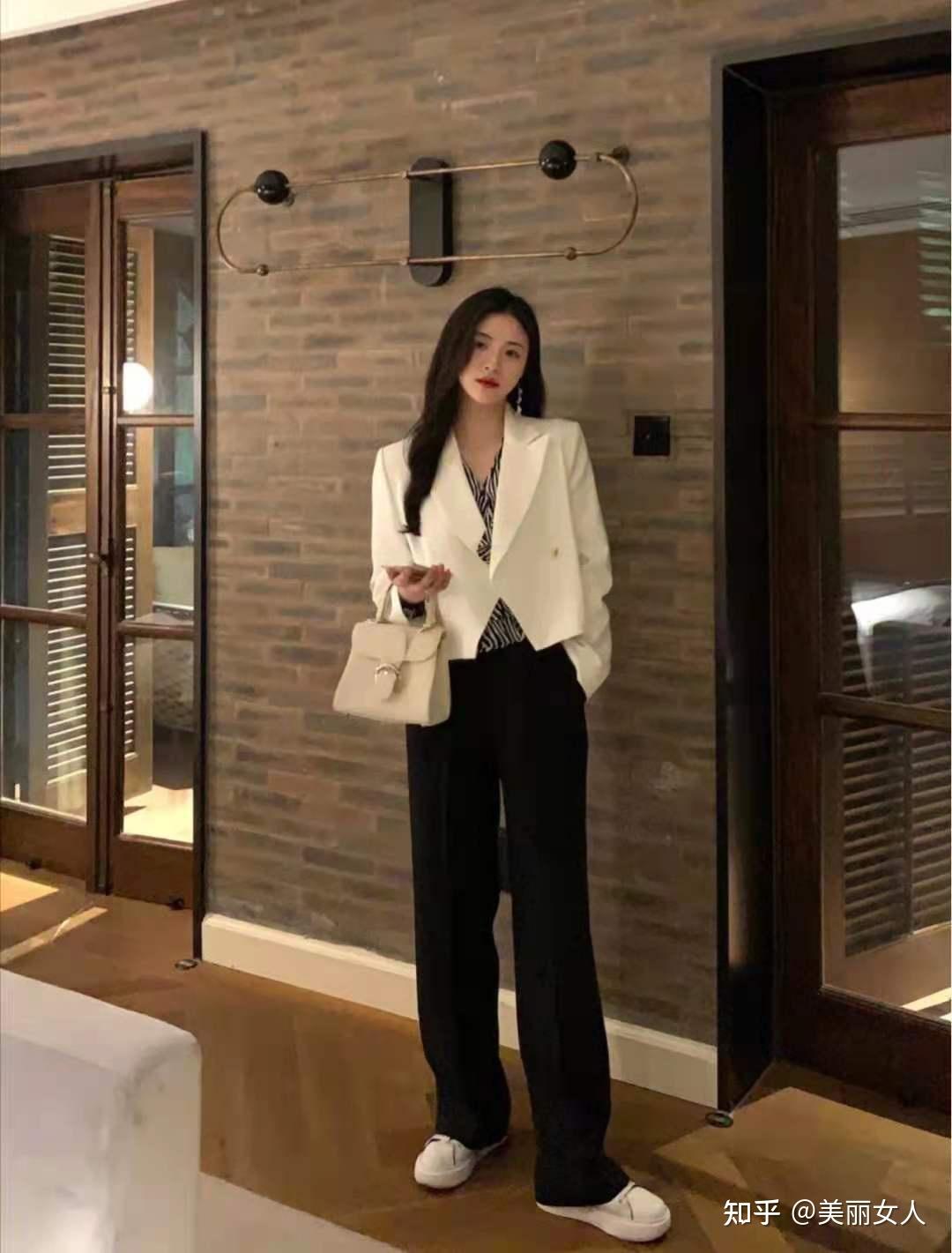 春天如何搭配衣服_春天怎么穿搭衣服好看-第1张图片-潮百科