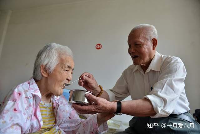 一位93歲的老人感慨老了活得太久未必是福