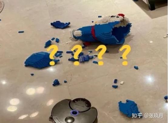你们家的人工智障扫地机器人出现过哪些让人啼笑皆非的事情