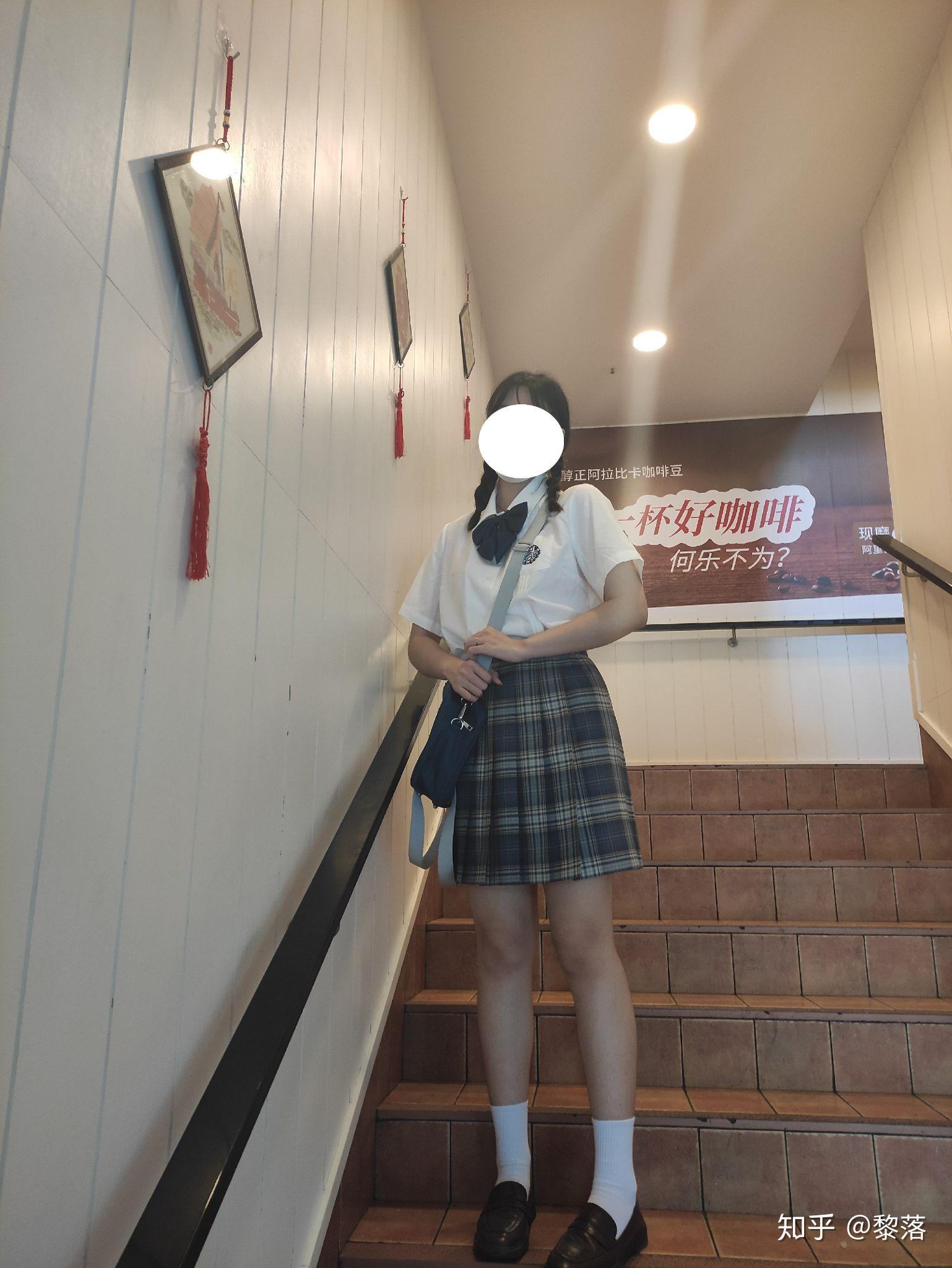 170cm120斤的女生是不是很胖?穿jk会很丑嘛? 