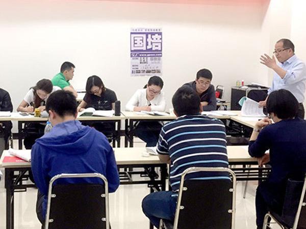 2020年浙江公务员考试面试选择和努力哪个更重要-国培教育 - 知乎
