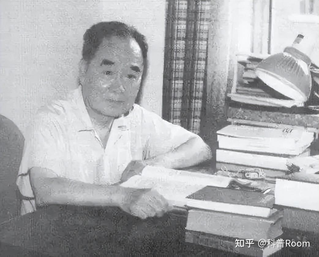张衡地动仪被教科书移除，中科院院士：房梁上吊一块肉都比它强 - 知乎