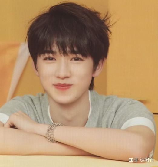 可以分享一些宋亚轩笑起来的图吗? - 知乎