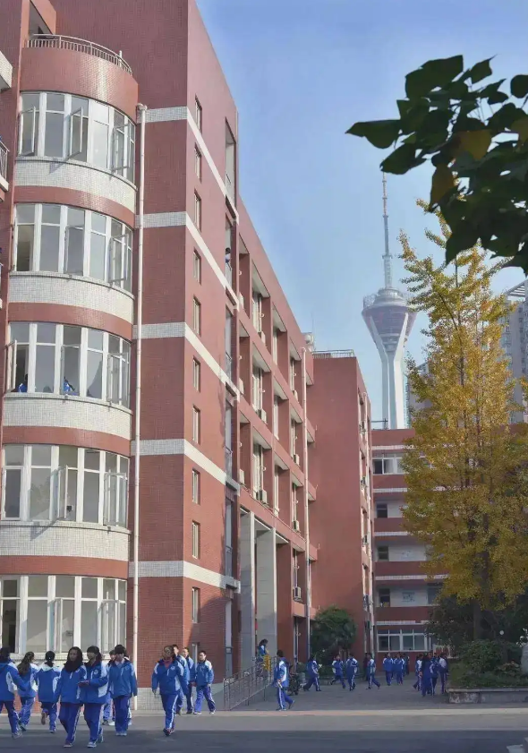 关注树德副校长到任成都二中如何跨入四七九序列