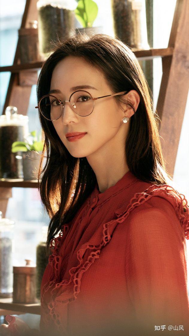 鬼吹灯原著里对雪莉杨相貌的描写就是大嘴巴么? - 知乎