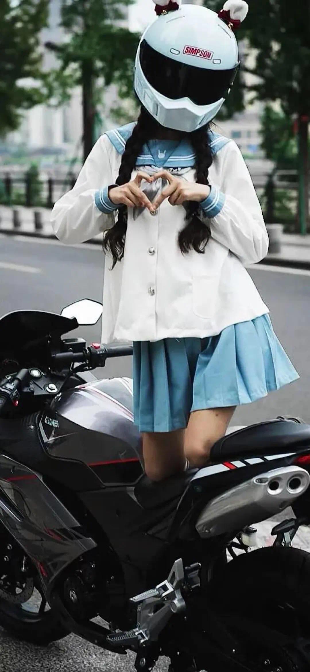 有没有穿jk制服的小姐姐的壁纸呀?