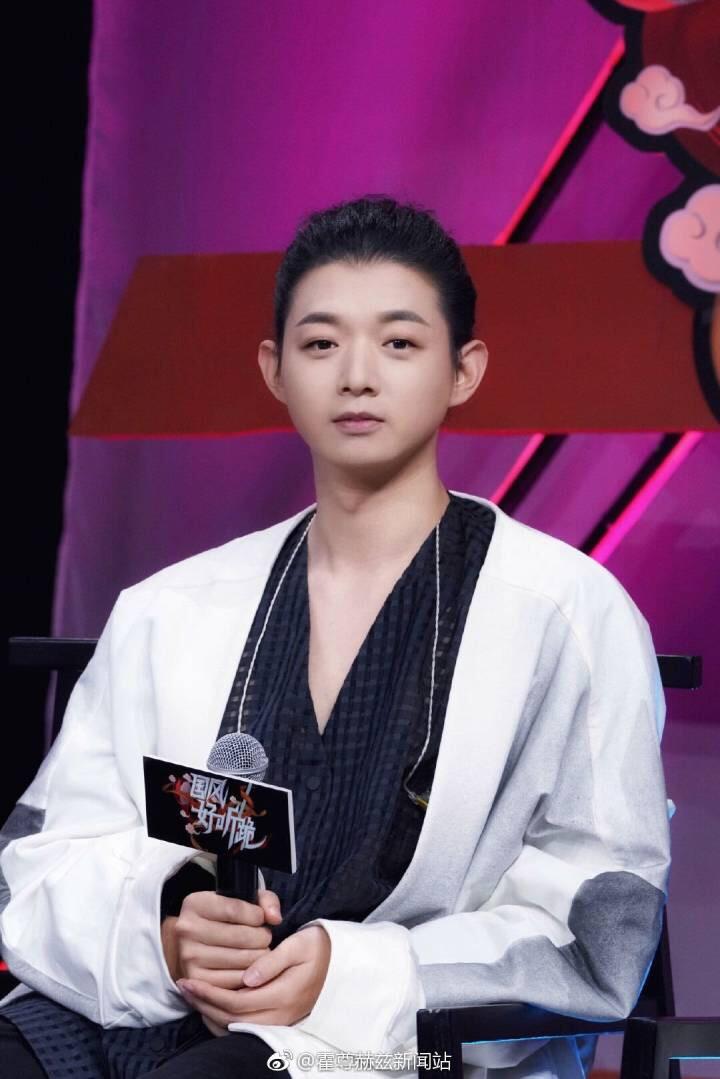 如何评价霍尊在国风美少年中的表现