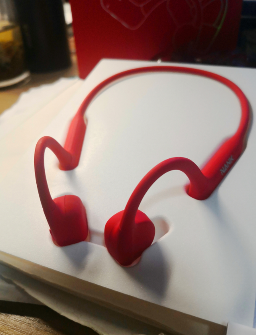 南卡neo这是骨传导耳机可不是黑客帝国