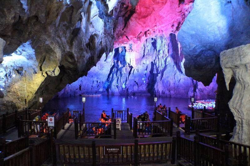 贵州旅游景点推荐0202安顺龙宫旅游攻略02低音号免费语音导游