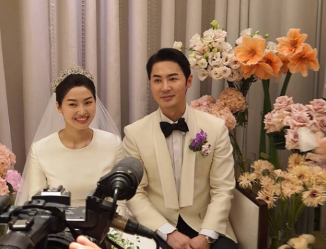 神话成员junjin婚纱照公开妻子名为刘亦书