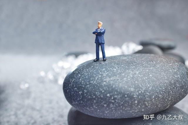 为什么新任领导不重用,前任领导看重的人?看清人性本质就会明白 - 知乎