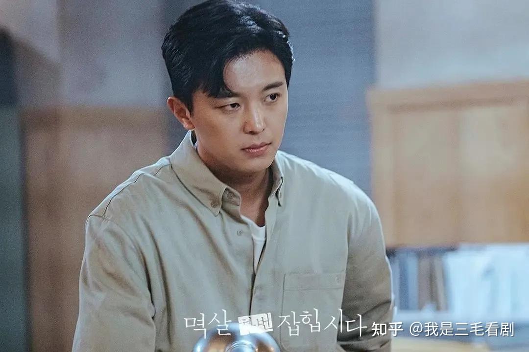 韩剧抓住你的衣领女记者陷杀人疑云孤身洗冤路漫漫揭秘