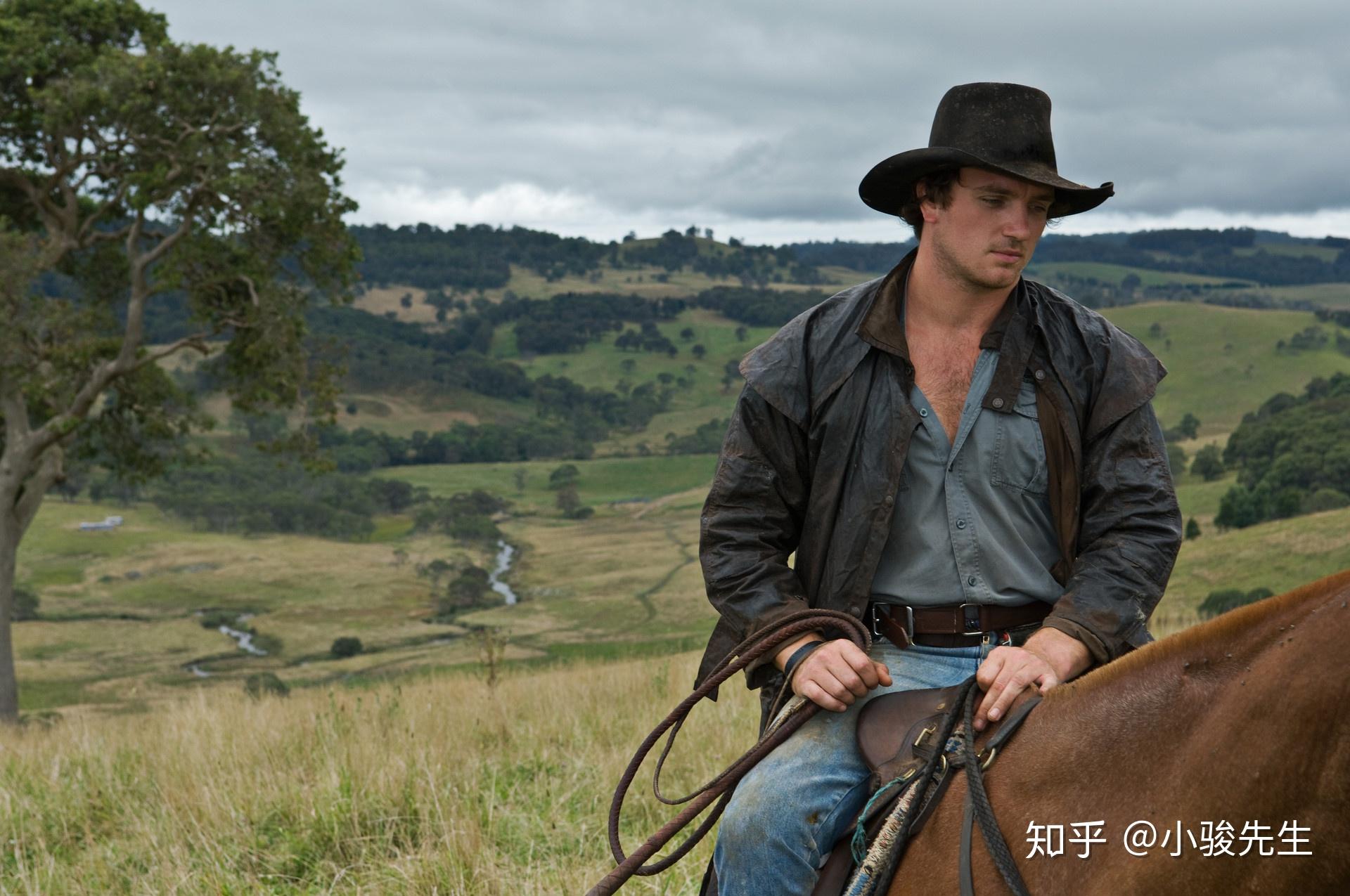 李维本来以为帐篷是人们的必需品,却没想到竟然无人问津,非常沮丧