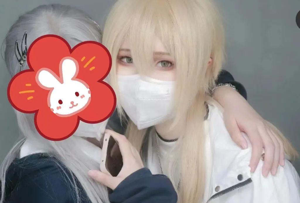 一次500块钱,她们委托同性Coser实现和纸片人约会的美梦 - 知乎