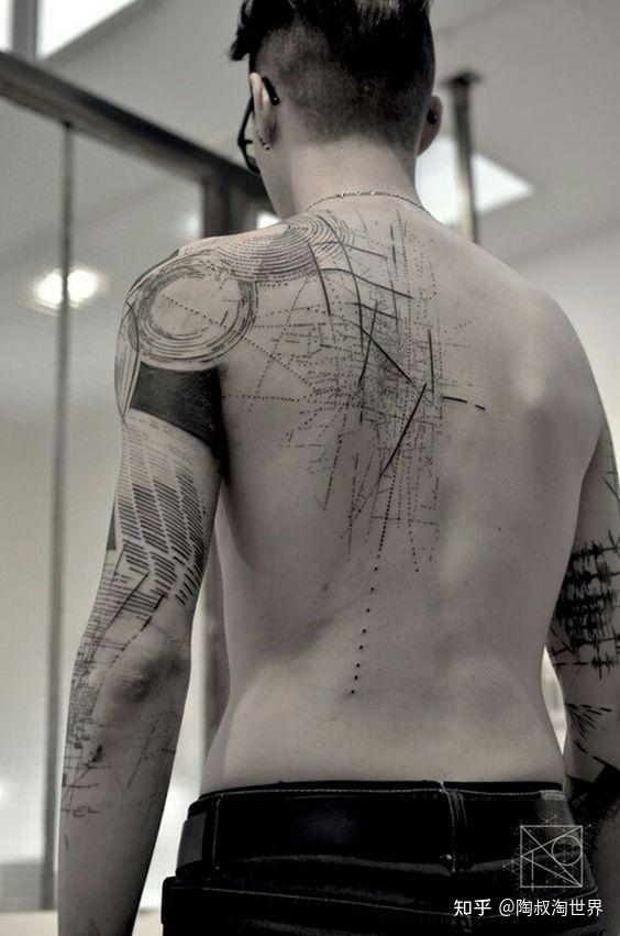 看见过最惊艳的纹身是什么