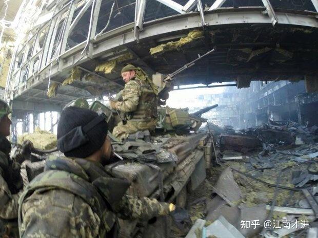 历史回顾最激烈的战斗如何在顿巴斯发生242天的顿涅茨克机场保卫战