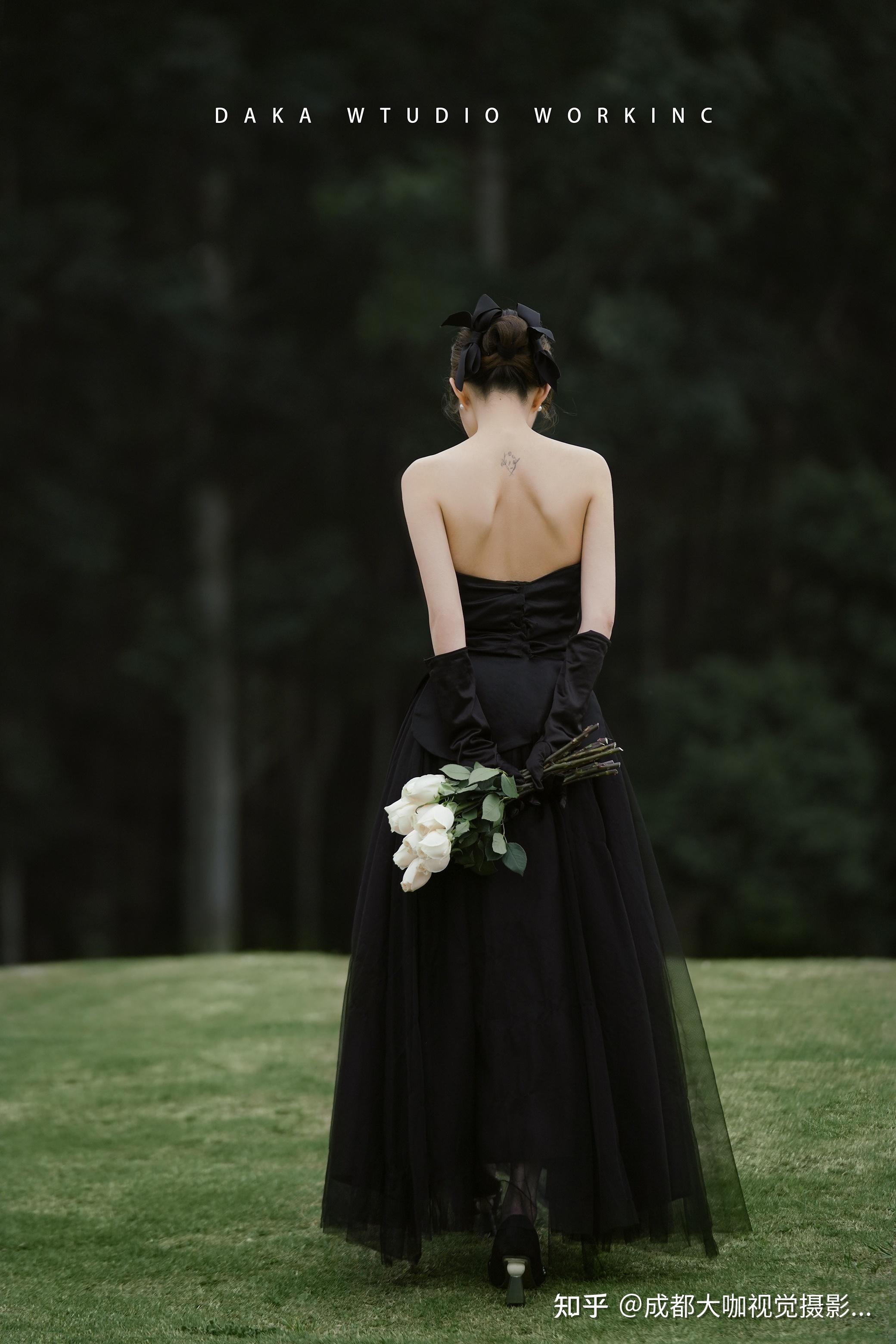 成都婚纱照当婚纱照拍成了黑天鹅太绝了