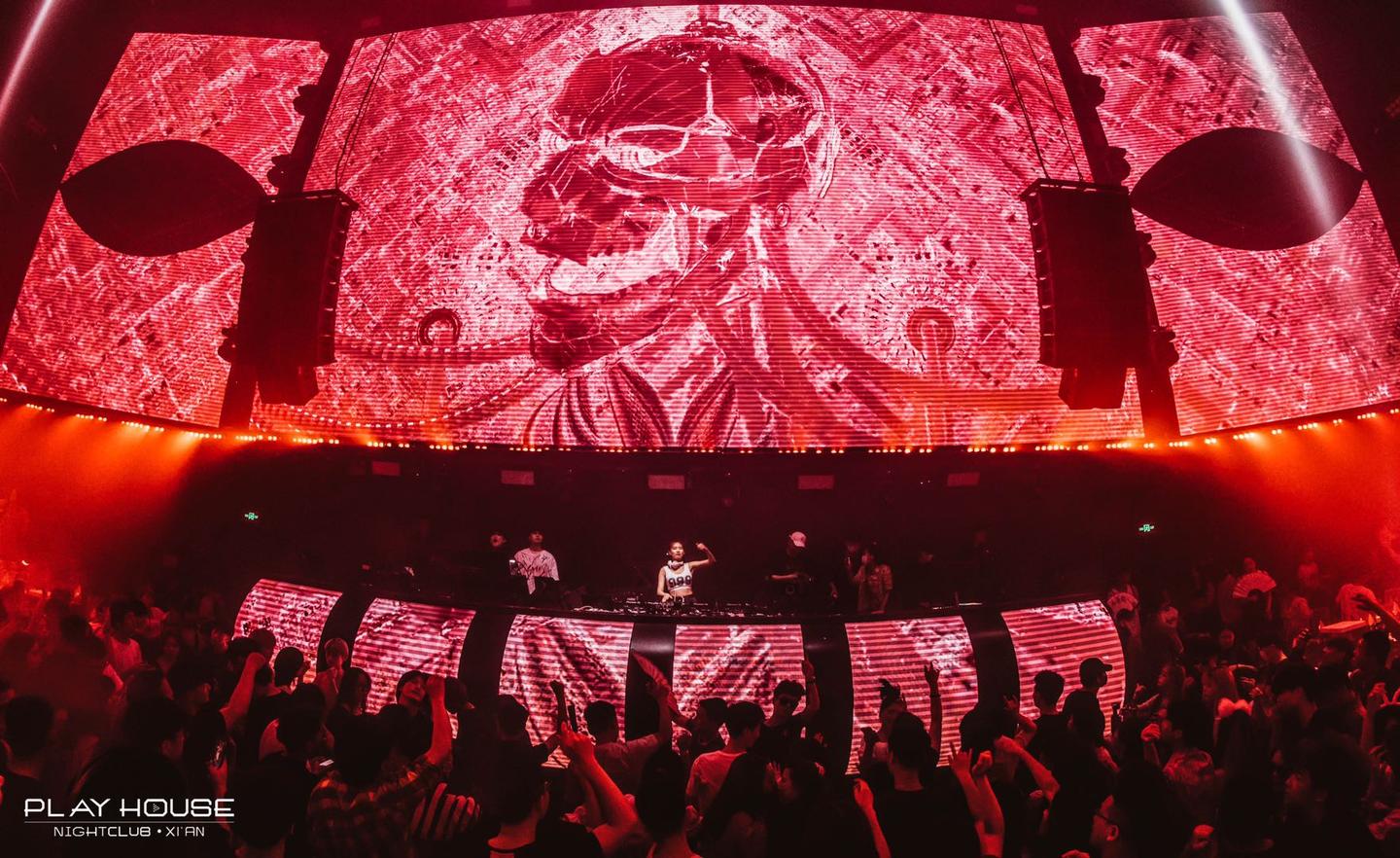 第一次去西安playhouse酒吧蹦迪的感受