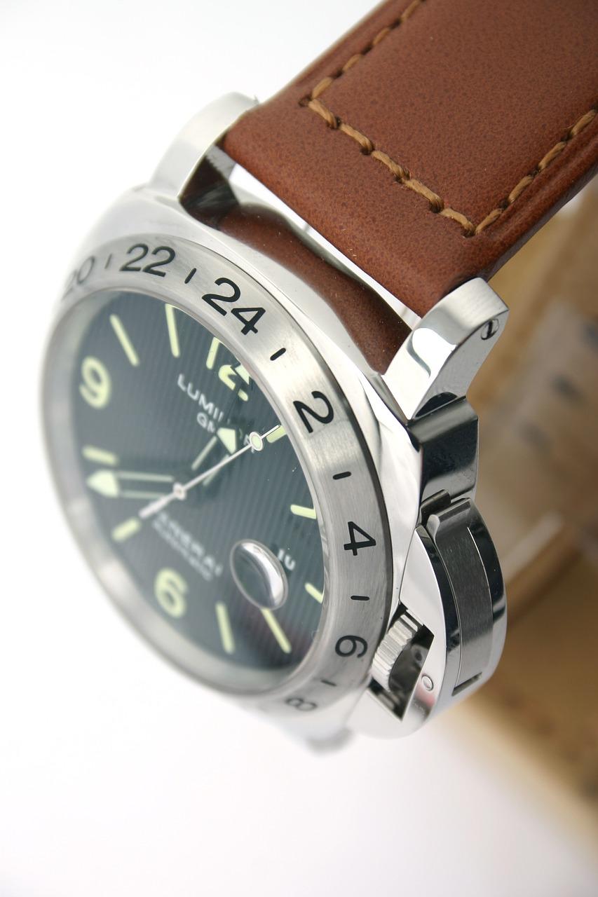 2. 顶级上海表价格