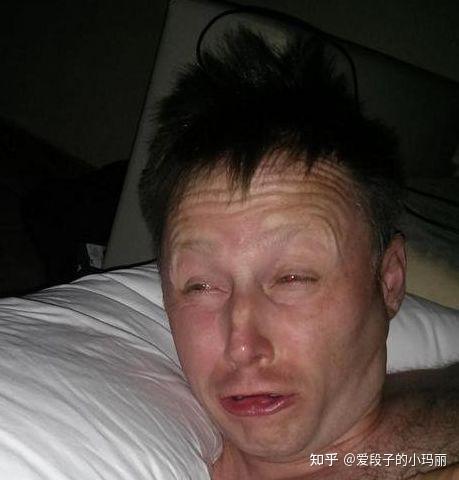 有知道这个睡醒一脸懵的表情包的出处或者是谁的嘛