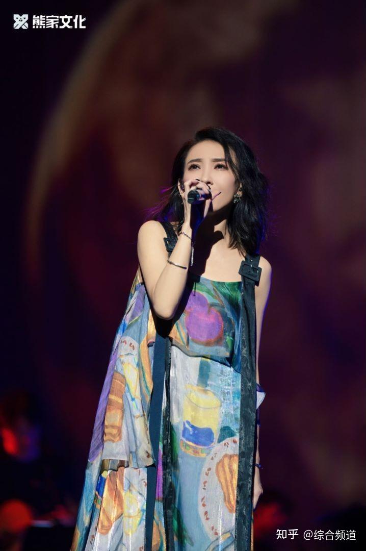 戴佩妮随风所遇深圳站落幕随风演绎留下温情瞬间