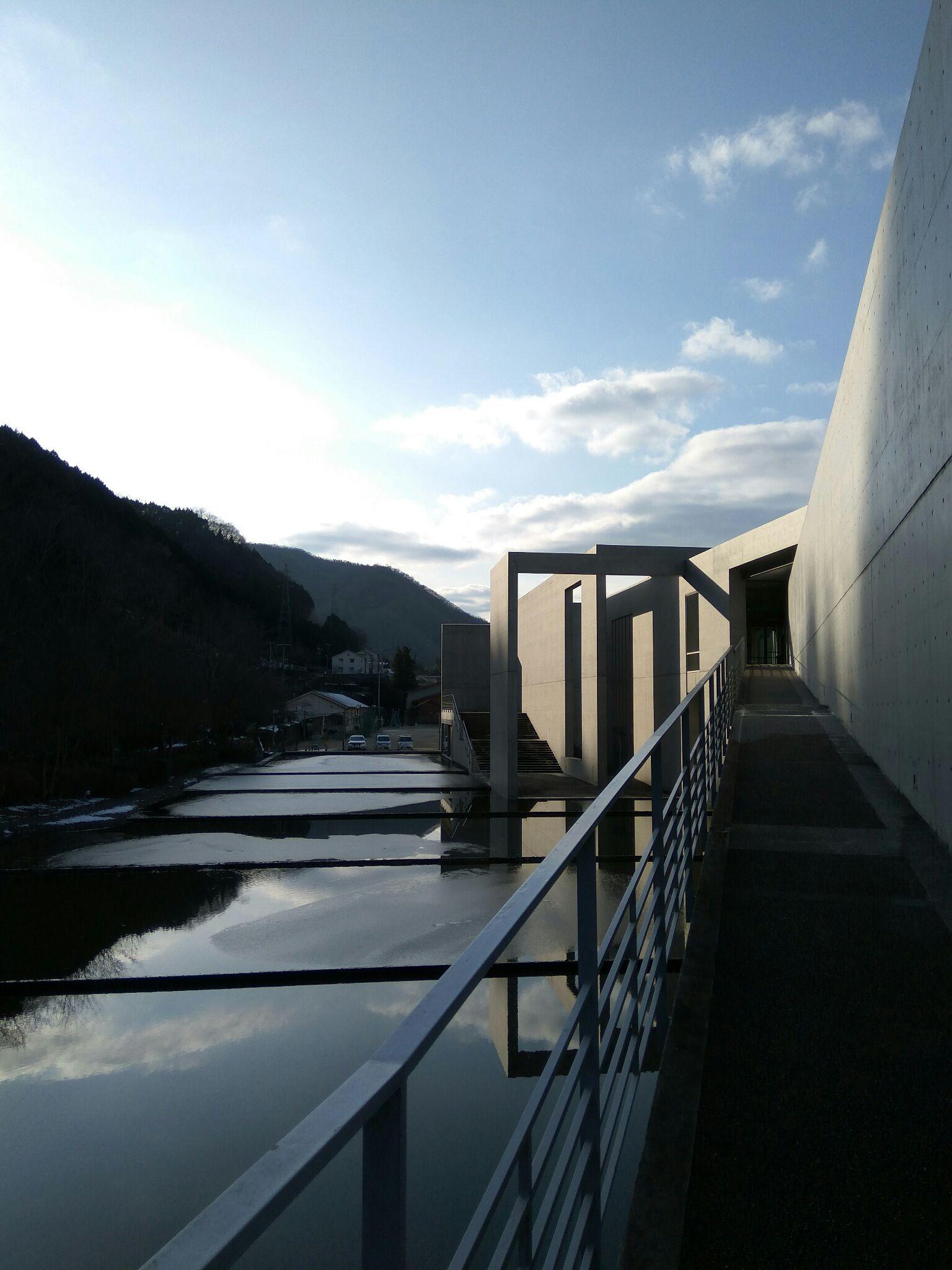 如何评价安藤的成羽町美术馆? - 知乎