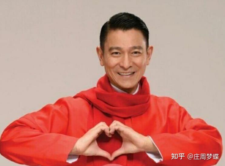 当年胡伟立为华仔写曲,华仔嫌二胡土,胡伟立说:去掉你就别唱了