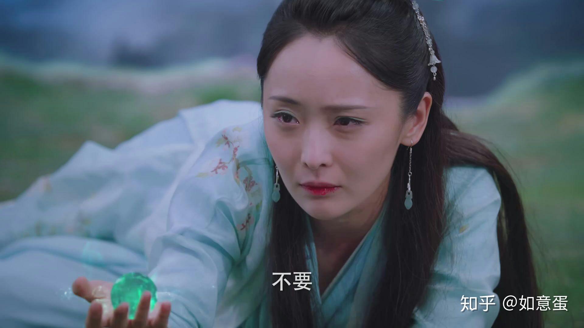 如何评价天乩之白蛇传说中李曼饰演的小青