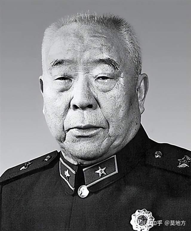 37年,王定烈被俘,坚决不在叛徒面前弯腰,不料奇迹征服腰间子弹 - 知乎