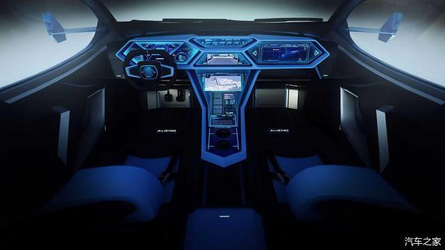 保加利亚千万超跑宇宙飞船级驾驶舱配备8块屏幕