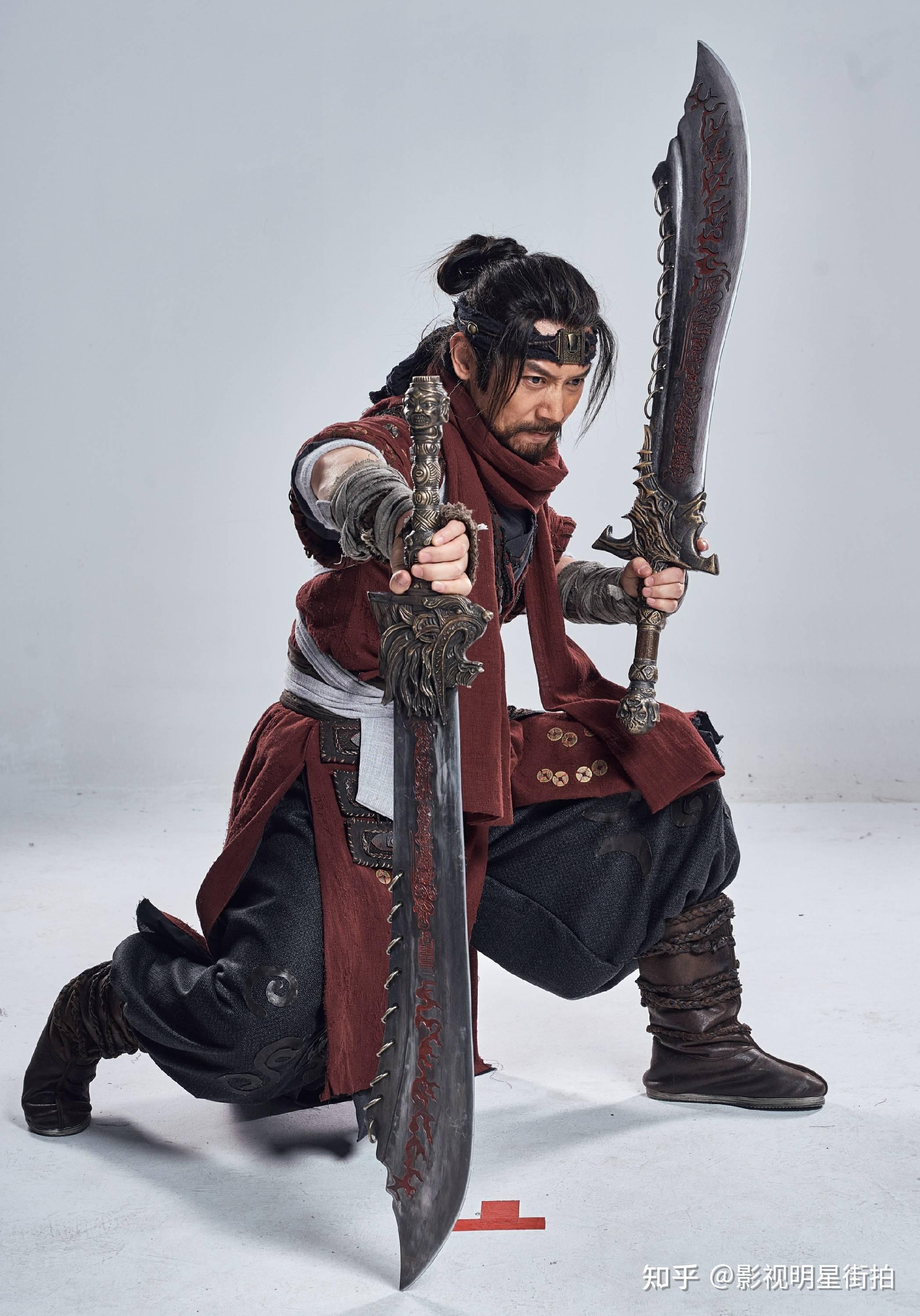 在爱奇艺,优酷,腾讯三家同时播出上线,该片由赵聪执导,王九胜,李天宇