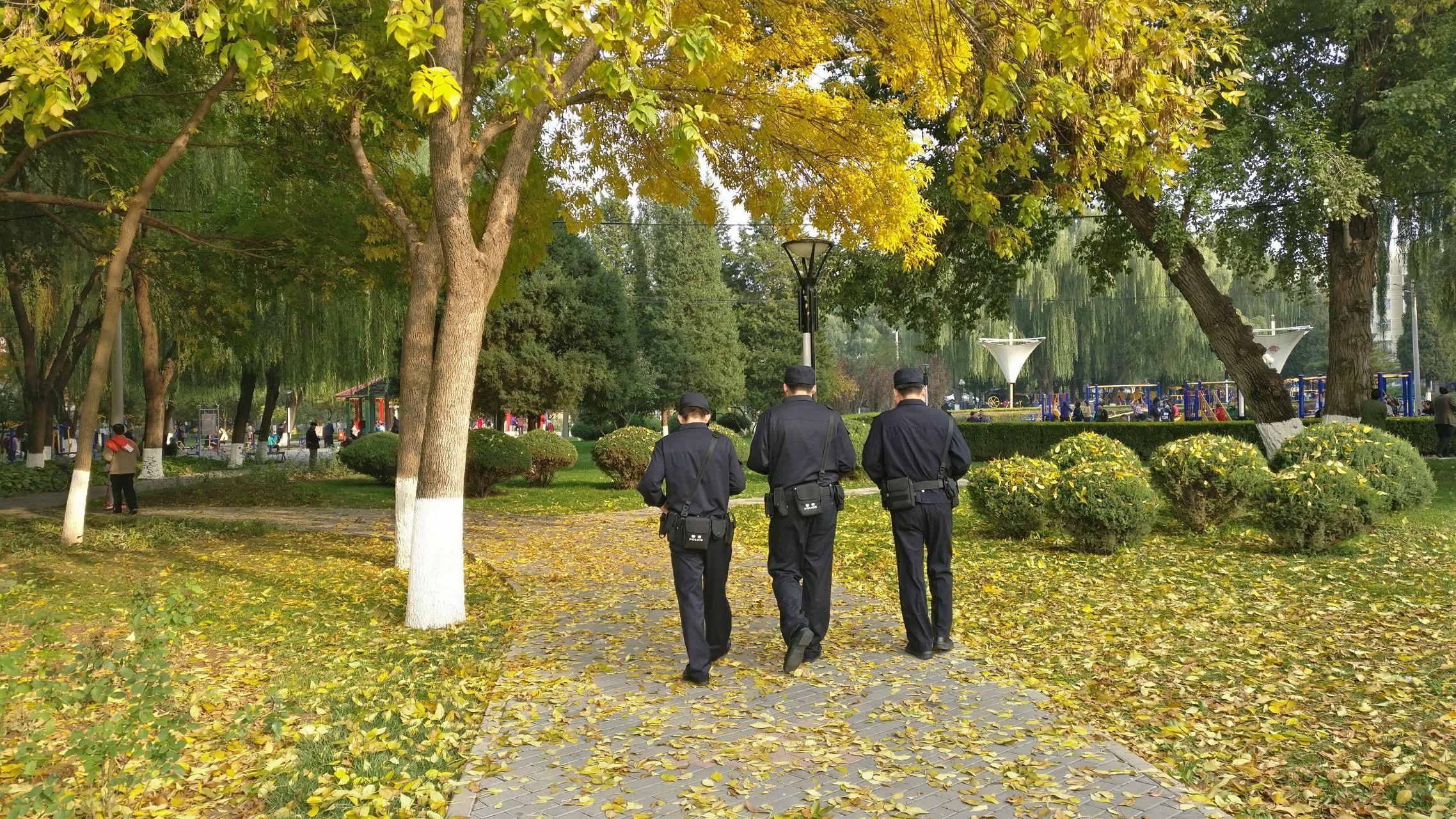 想考警校,但是高中被记过了?